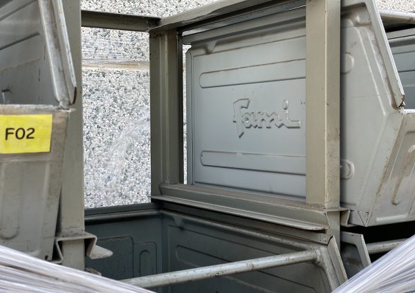 MC003-02 SCAFFALATURA CON CASSETTE DI METALLO A BOCCA DI LUPO mm 2110 x 520 h 1960 - immagine 4
