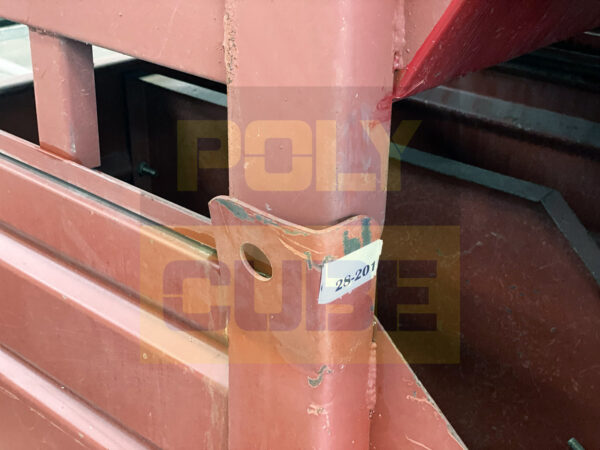 MC028-10 CONTENITORI IN LAMIERA A BOCCA DI LUPO CON SLITTE SUL LATO CORTO mm 700X645+160 h625 - immagine 3