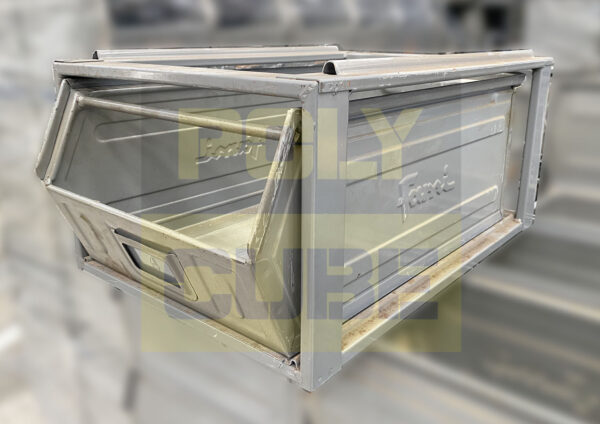 MC048-05 CASSETTE METALLICHE A BOCCA DI LUPO CON TRAVERSINO Versione MEDIA mm 515 x 310 h200 - immagine 11