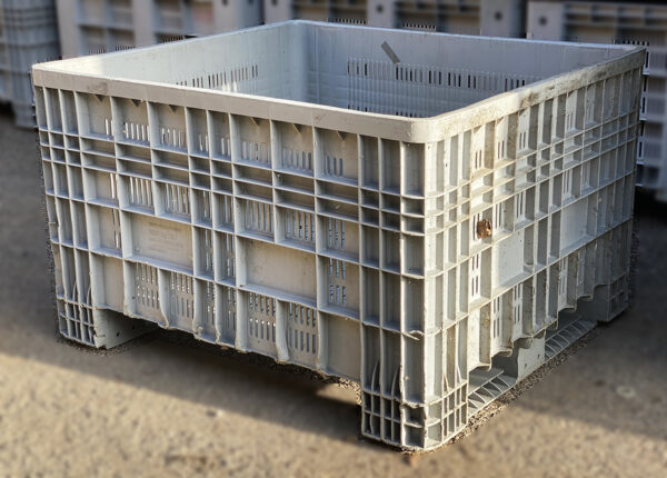 PC054-18 CONTENITORI INDUSTRIALI IN PLASTICA GRIGLIATI CON TRAVERSE mm 1200x1100 h760 - immagine 4