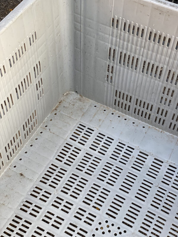 PC054-18 CONTENITORI INDUSTRIALI IN PLASTICA GRIGLIATI CON TRAVERSE mm 1200x1100 h760 - immagine 5