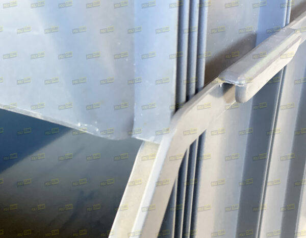 PC017-12 CASSETTE A BOCCA DI LUPO IN PLASTICA versione grande mm 700 X 437 H301 - immagine 4